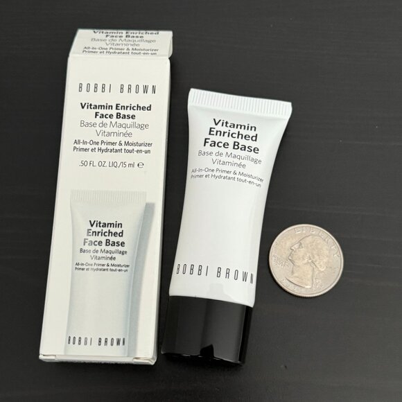 Bobbi Brown Vitamin Enriched Face Base - Picture 3 of 16